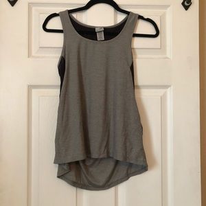 Workout tank open back women’s size XS